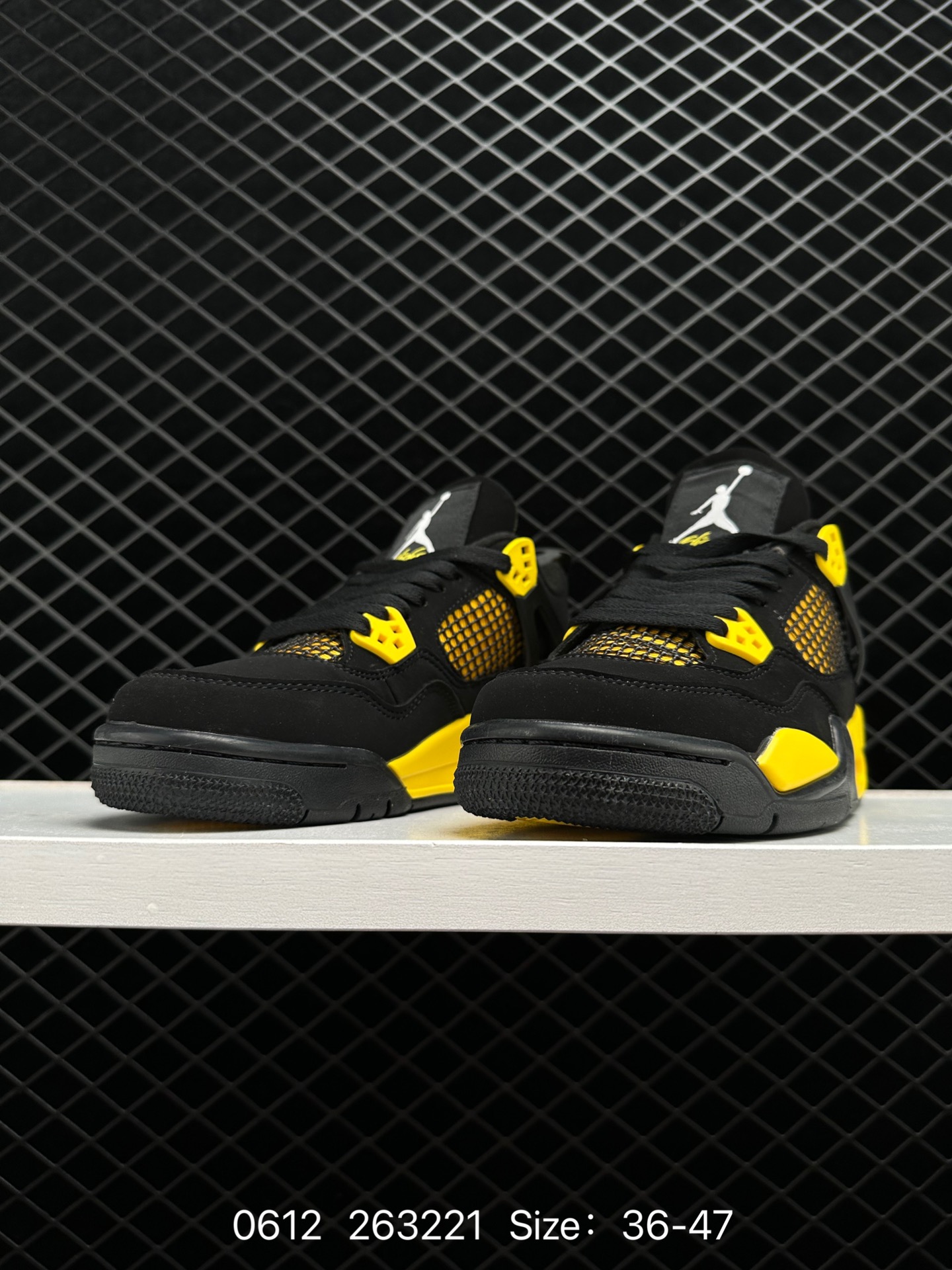 Air Jordan 4 Retro OG